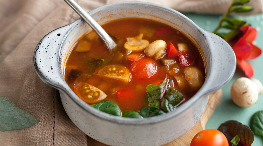 10 Tips For Making Healthy Detox Soups