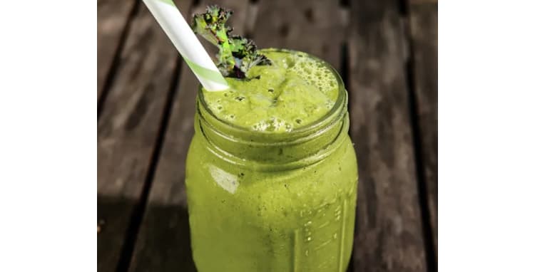 Green Protein Smoothie (with Kale)